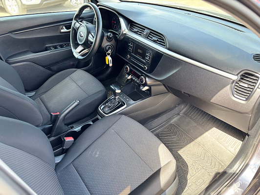 Kia Rio Luxe, 2021 года, пробег 130247 км