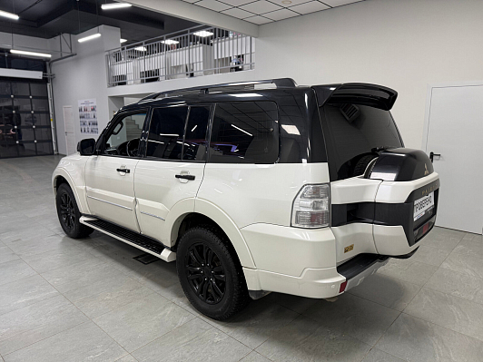 Mitsubishi Pajero GLS, 2019 года, пробег 15000 км