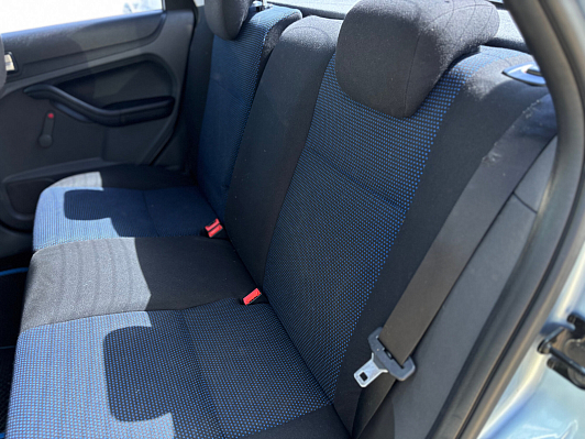 Ford Focus Trend, 2005 года, пробег 354894 км