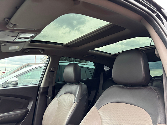 Hyundai ix35 Prestige, 2012 года, пробег 146428 км