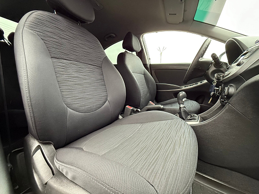 Hyundai Solaris, 2016 года, пробег 290000 км