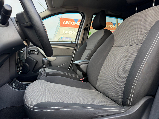 Renault Duster Expression, 2017 года, пробег 101103 км