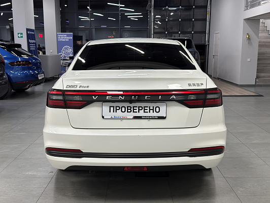 Venucia D60 Plus Elite, 2023 года, пробег 16700 км