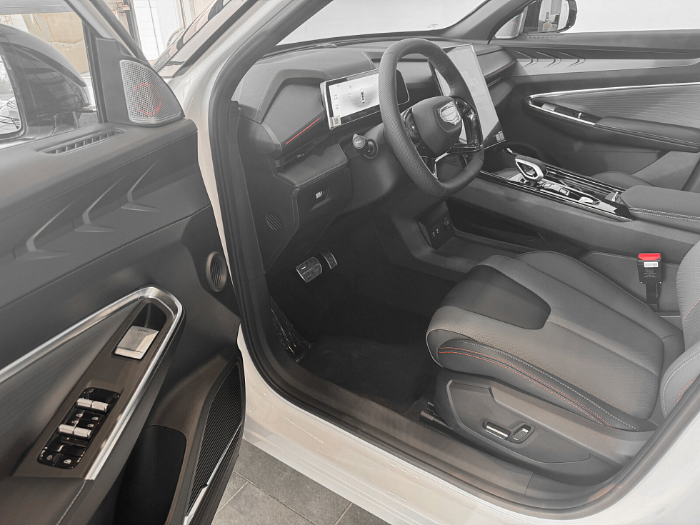 Geely Cityray Флагман, белый