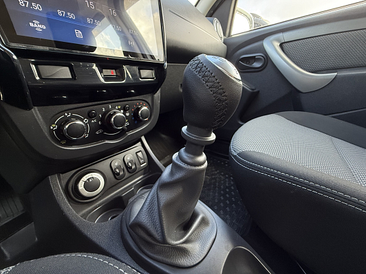 Renault Duster Expression, 2018 года, пробег 189828 км