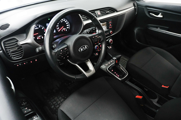 Kia Rio Comfort, 2021 года, пробег 30600 км