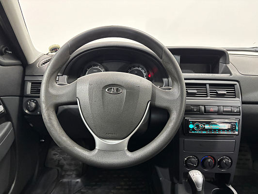 Lada (ВАЗ) Priora Standard 21702-40-050, 2018 года, пробег 157332 км