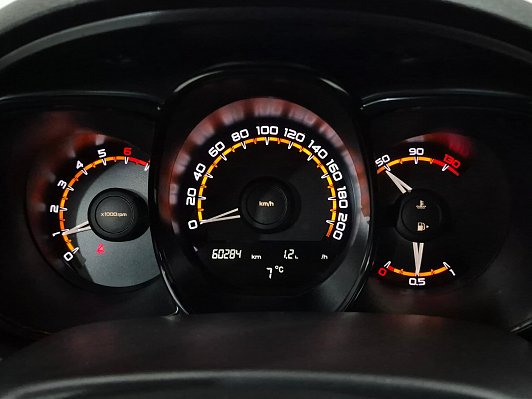 Lada (ВАЗ) Vesta Classic, 2019 года, пробег 60182 км