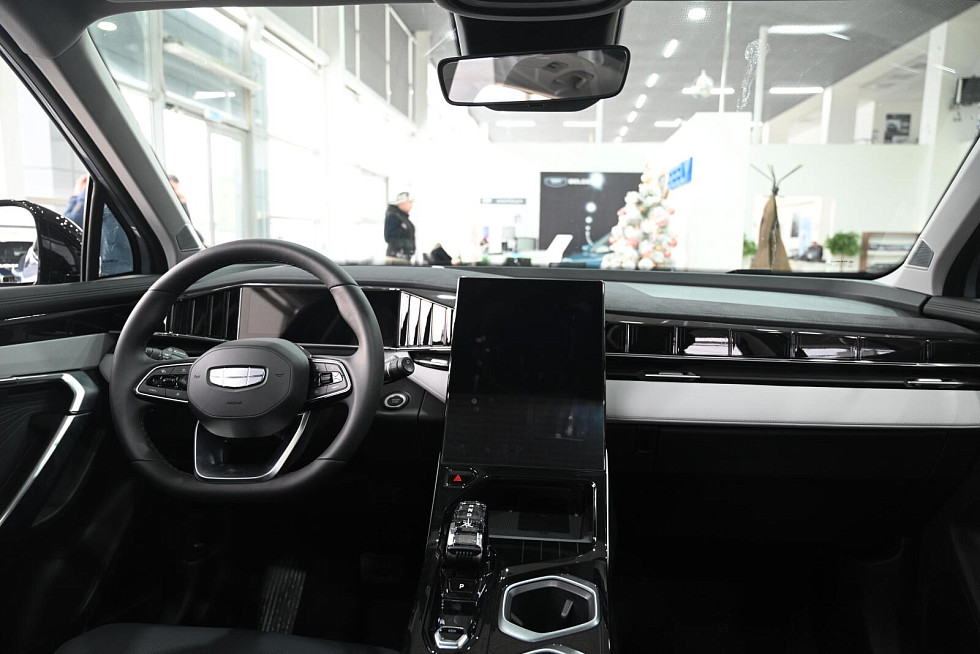 Geely Atlas , голубой