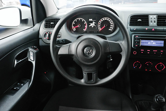 Volkswagen Polo Comfortline, 2015 года, пробег 199000 км