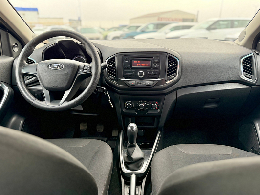 Lada (ВАЗ) XRAY Comfort, 2016 года, пробег 93000 км