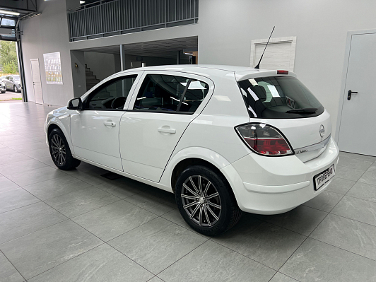 Opel Astra Enjoy, 2013 года, пробег 149601 км