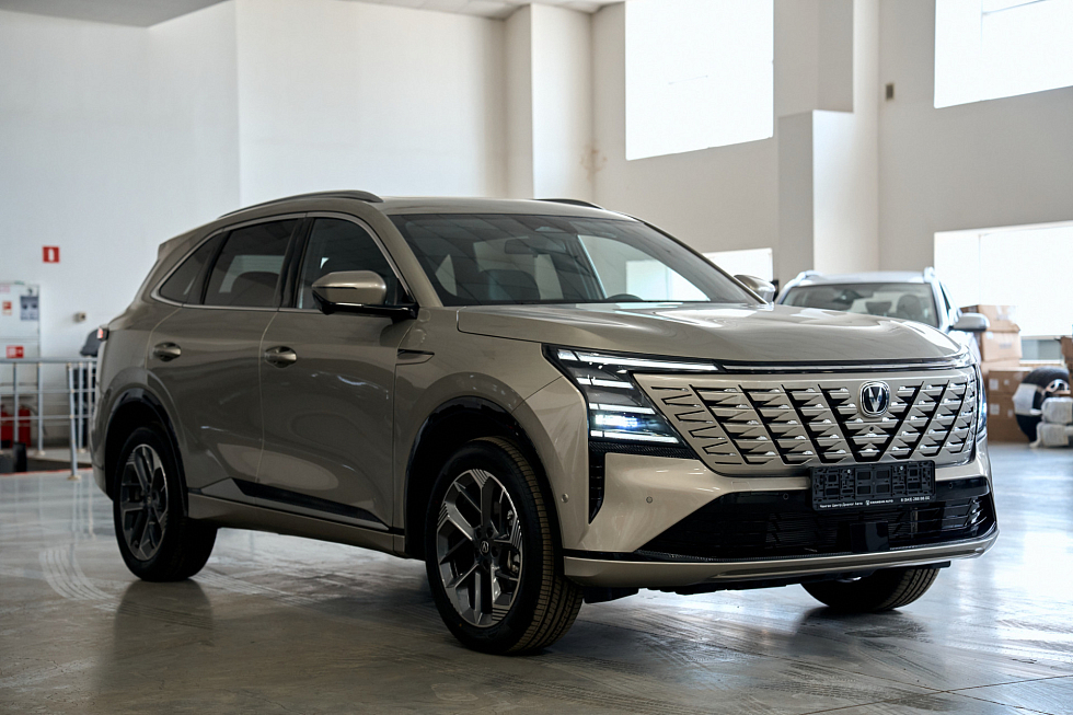 Changan CS75 Plus Техно, бежевый