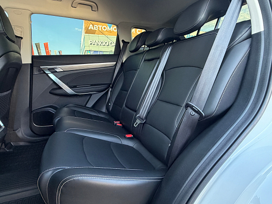 Geely Atlas Pro Luxury, 2024 года, пробег 49000 км