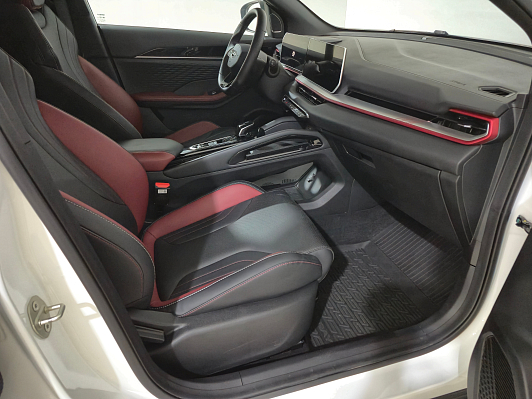 Geely Coolray, 2024 года, пробег 16573 км