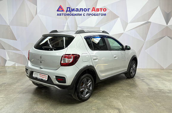 Renault Sandero Stepway Drive, 2020 года, пробег 90921 км