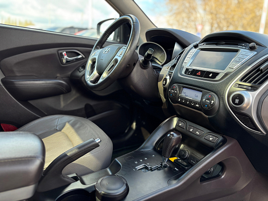 Hyundai ix35 Prestige, 2012 года, пробег 146428 км