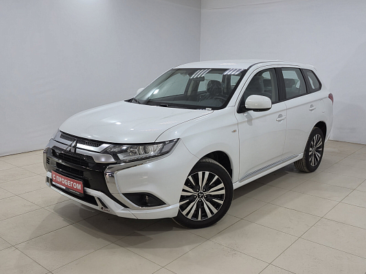 Mitsubishi Outlander Invite, 2022 года, пробег 906 км