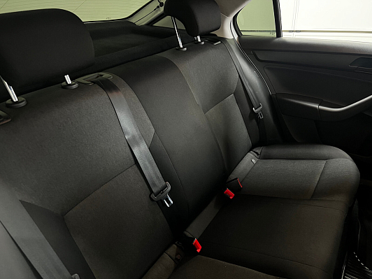 Skoda Rapid Ambition, 2015 года, пробег 150111 км