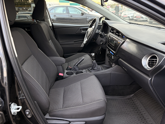 Toyota Auris, 2014 года, пробег 117732 км