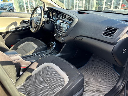 Kia Ceed Premium, 2013 года, пробег 164000 км