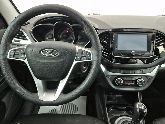 Lada (ВАЗ) Vesta Luxe Multimedia (2017-2019), 2018 года, пробег 166591 км