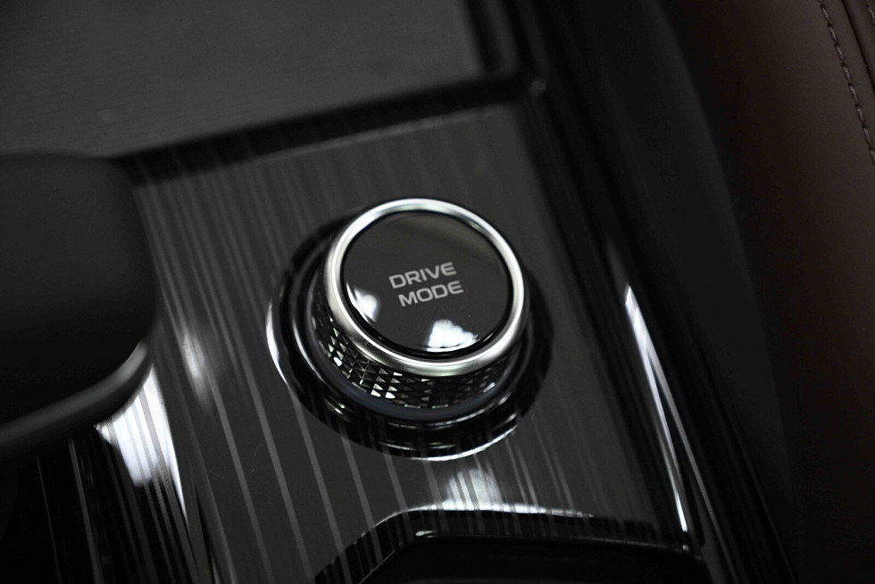 Geely Monjaro Exclusive (2023-2025), черный