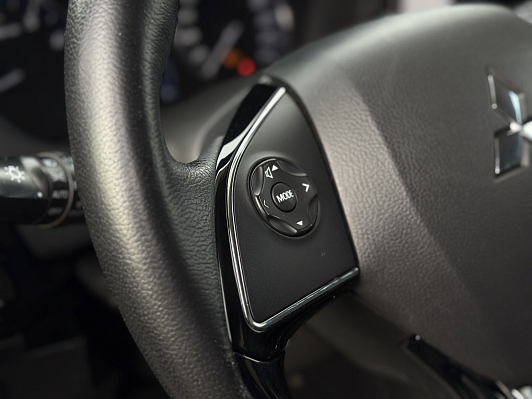 Mitsubishi Outlander Invite, 2019 года, пробег 154776 км