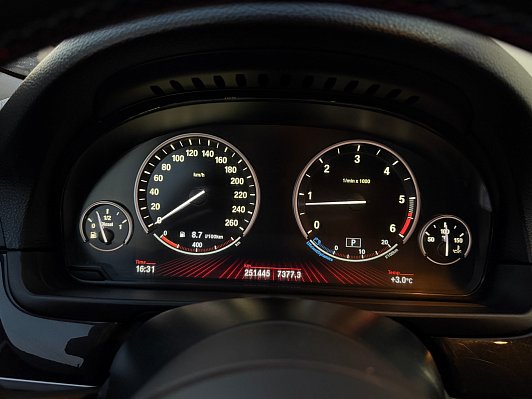BMW 5 серии, 2012 года, пробег 252000 км