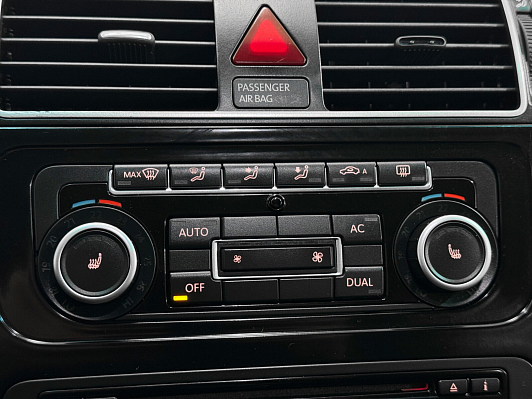 Volkswagen Touran Highline, 2011 года, пробег 191555 км