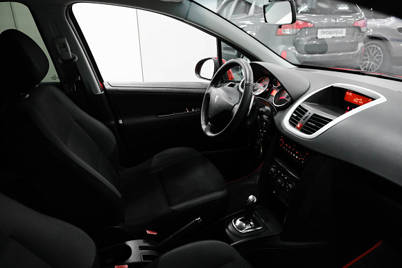 Peugeot 207 Envy, 2009 года, пробег 197615 км