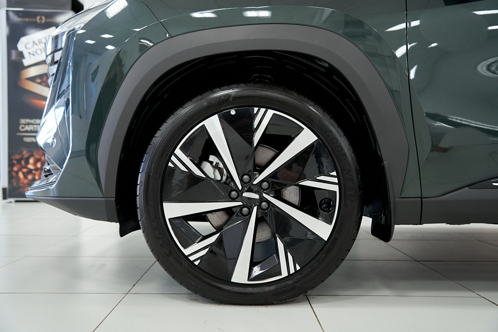 Geely Atlas Спорт, зеленый