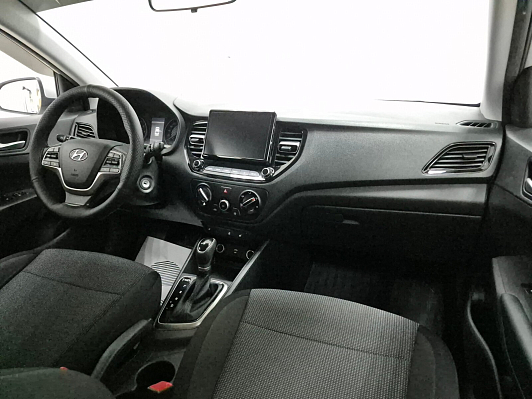 Hyundai Solaris Специальная Серия "Sportline" Comfort + Winter, 2021 года, пробег 111260 км