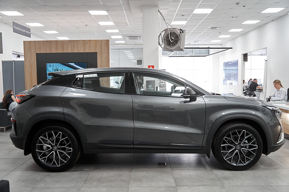 Changan UNI-T Техно, серый