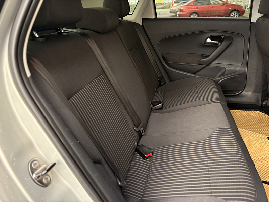 Volkswagen Polo Comfortline, 2015 года, пробег 244924 км