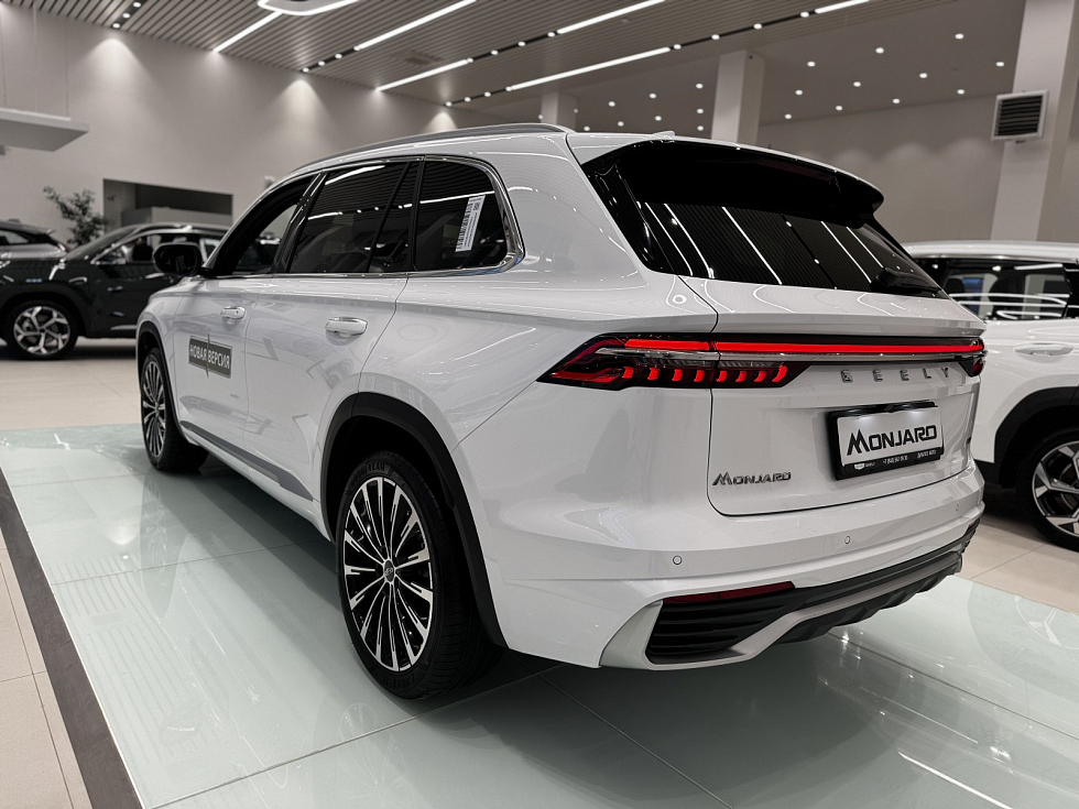 Geely Monjaro Flagship, белый