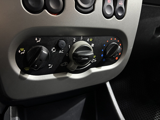 Renault Sandero Expression, 2012 года, пробег 206480 км