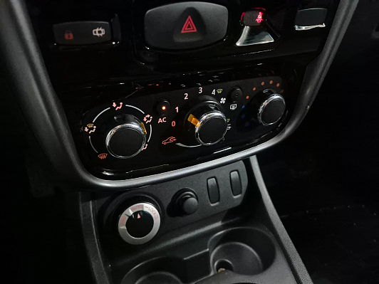 Renault Duster Privilege, 2012 года, пробег 272050 км