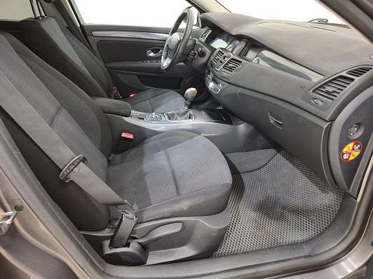 Renault Laguna, 2009 года, пробег 270739 км