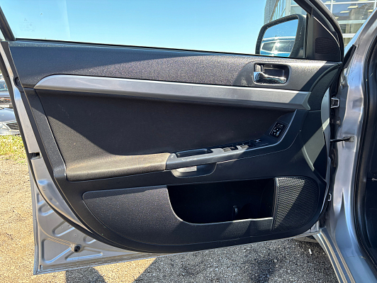 Mitsubishi Lancer, 2010 года, пробег 239213 км