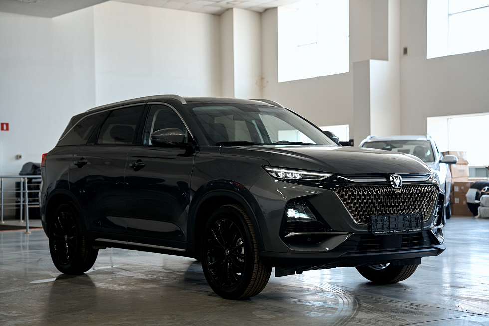 Changan CS75 Pro Техно 5 мест, черный
