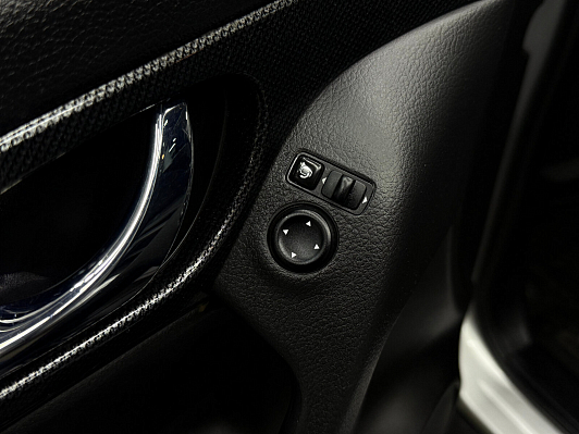 Nissan X-Trail LE, 2015 года, пробег 65541 км