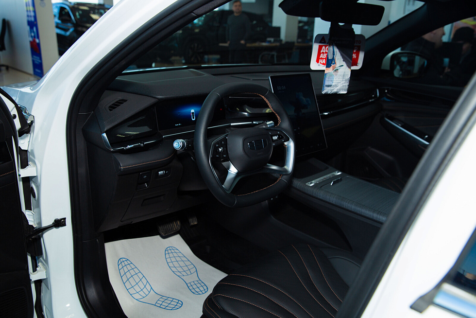 Geely Preface Люкс, белый