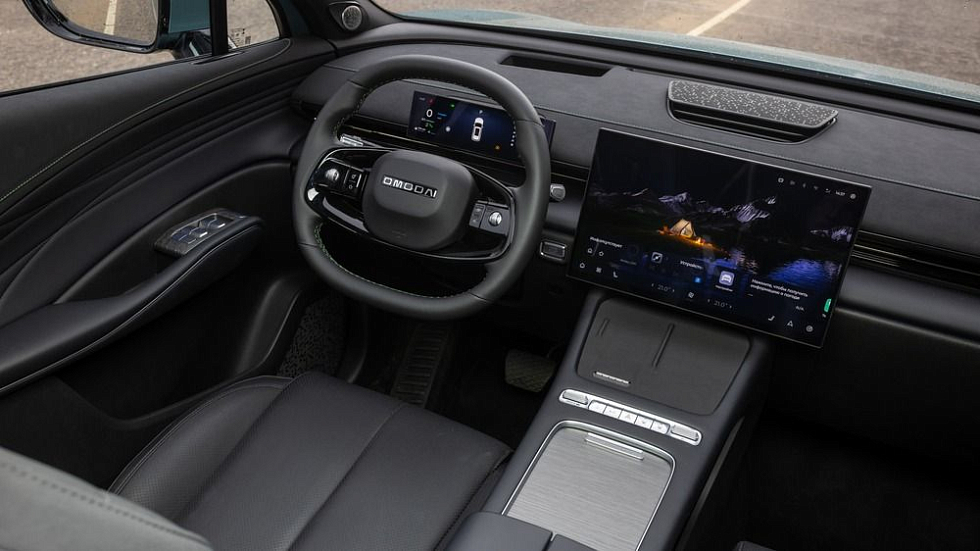 Omoda C7 Драйв, серебряный