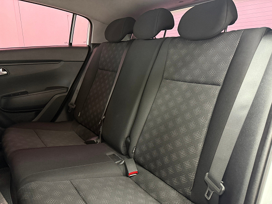Kia Rio Prestige, 2019 года, пробег 80000 км