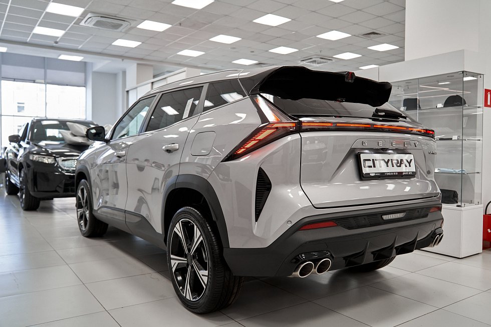 Geely Cityray Люкс, серебряный