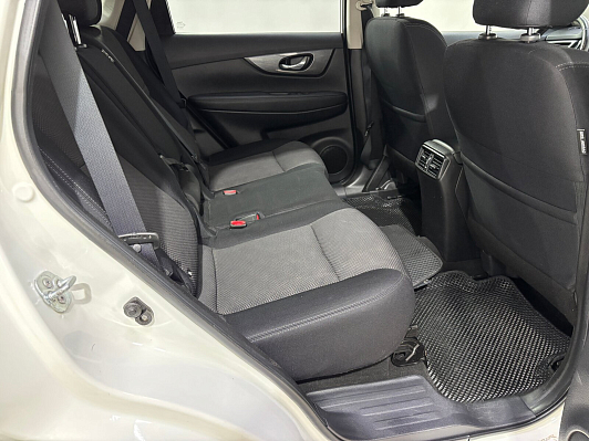 Nissan X-Trail SE, 2018 года, пробег 202095 км