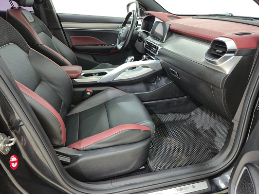 Geely Coolray Flagship, 2021 года, пробег 99388 км