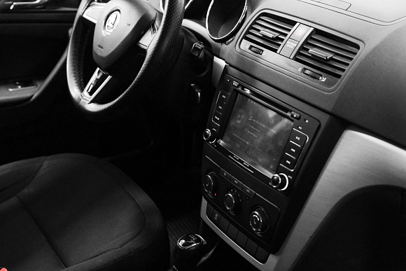 Skoda Yeti, 2015 года, пробег 146000 км