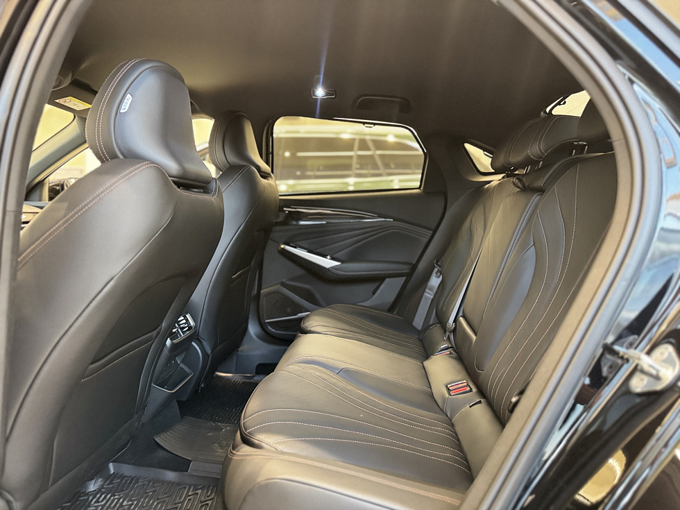 Geely Preface Флагман, черный